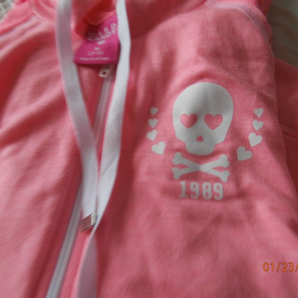 Light hoodie with skull - Picture 3 of 6